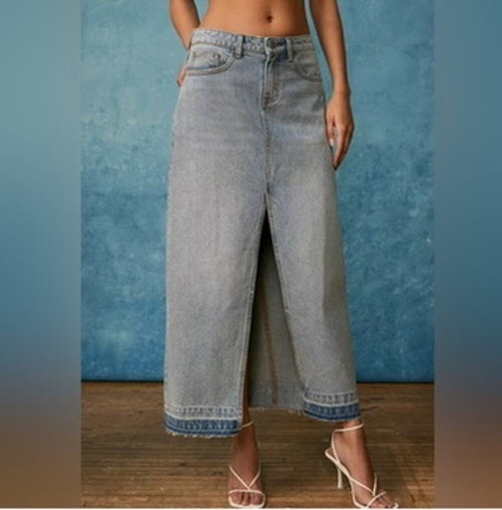 BDG Urban Outfitters Mandy Denim Maxi Skirt Sz L Light Blue Raw Hem Front Slit